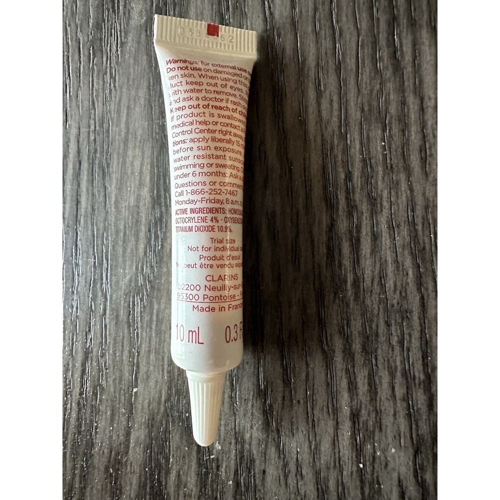 New In Box Clarins Ecran Multi-protection. Sunscreen Multi Protection SPF 50 - Picture 3 of 5